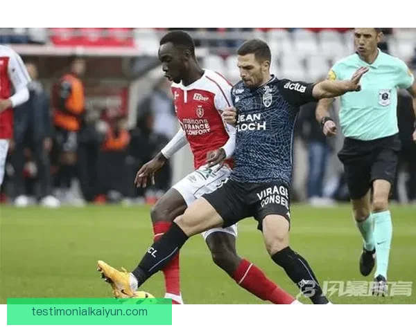 洛里昂近期表现稳健，防守稳固，展现出良好竞争力。